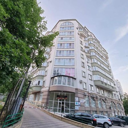 Elegance Apartment Chisinau Center Close To Stefan Cel Mare Eksteriør bilde