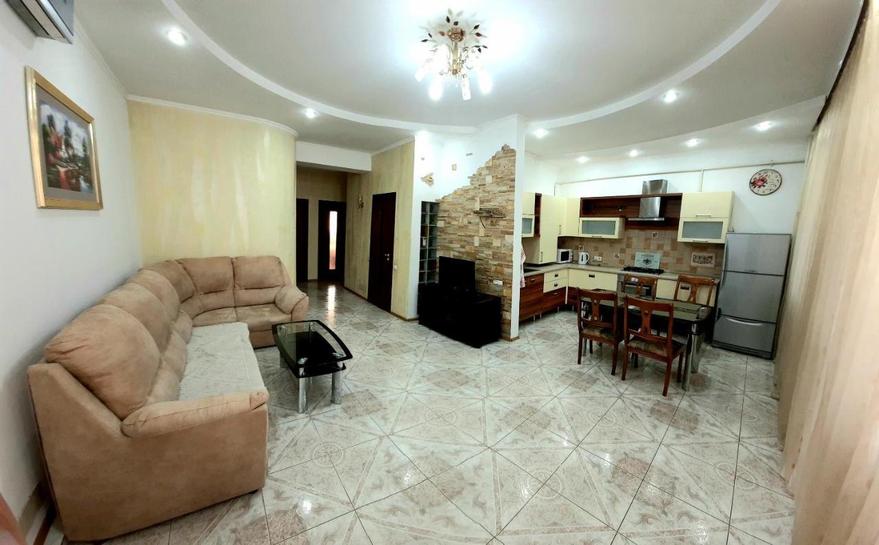 Elegance Apartment Chisinau Center Close To Stefan Cel Mare Eksteriør bilde