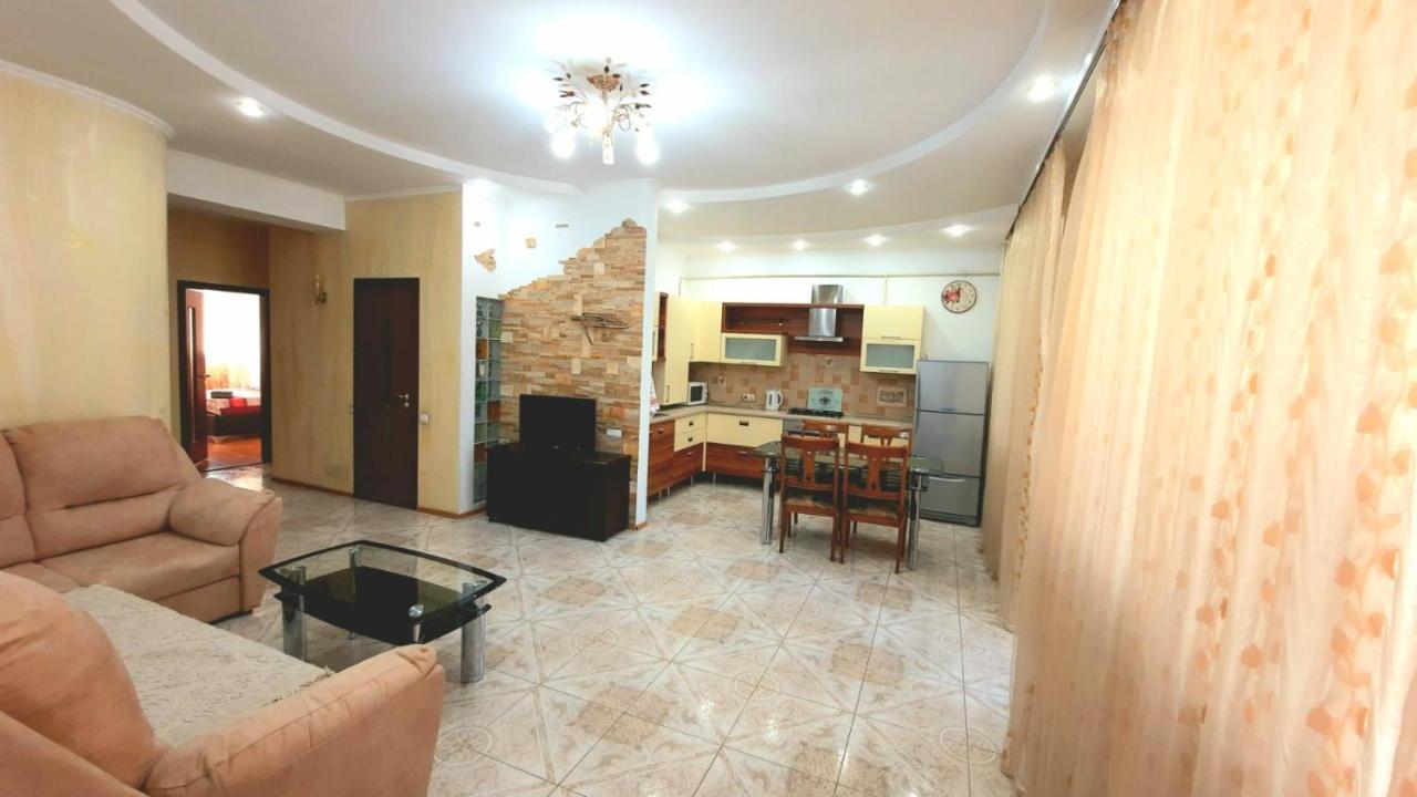 Elegance Apartment Chisinau Center Close To Stefan Cel Mare Eksteriør bilde